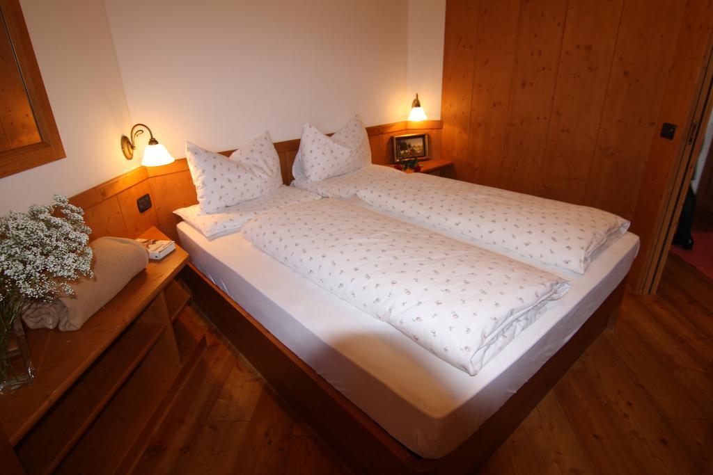 Residence Mairhofer Dobbiaco Phòng bức ảnh